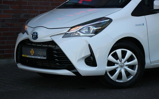 Toyota Yaris cena 56990 przebieg: 78000, rok produkcji 2020 z Pajęczno małe 704